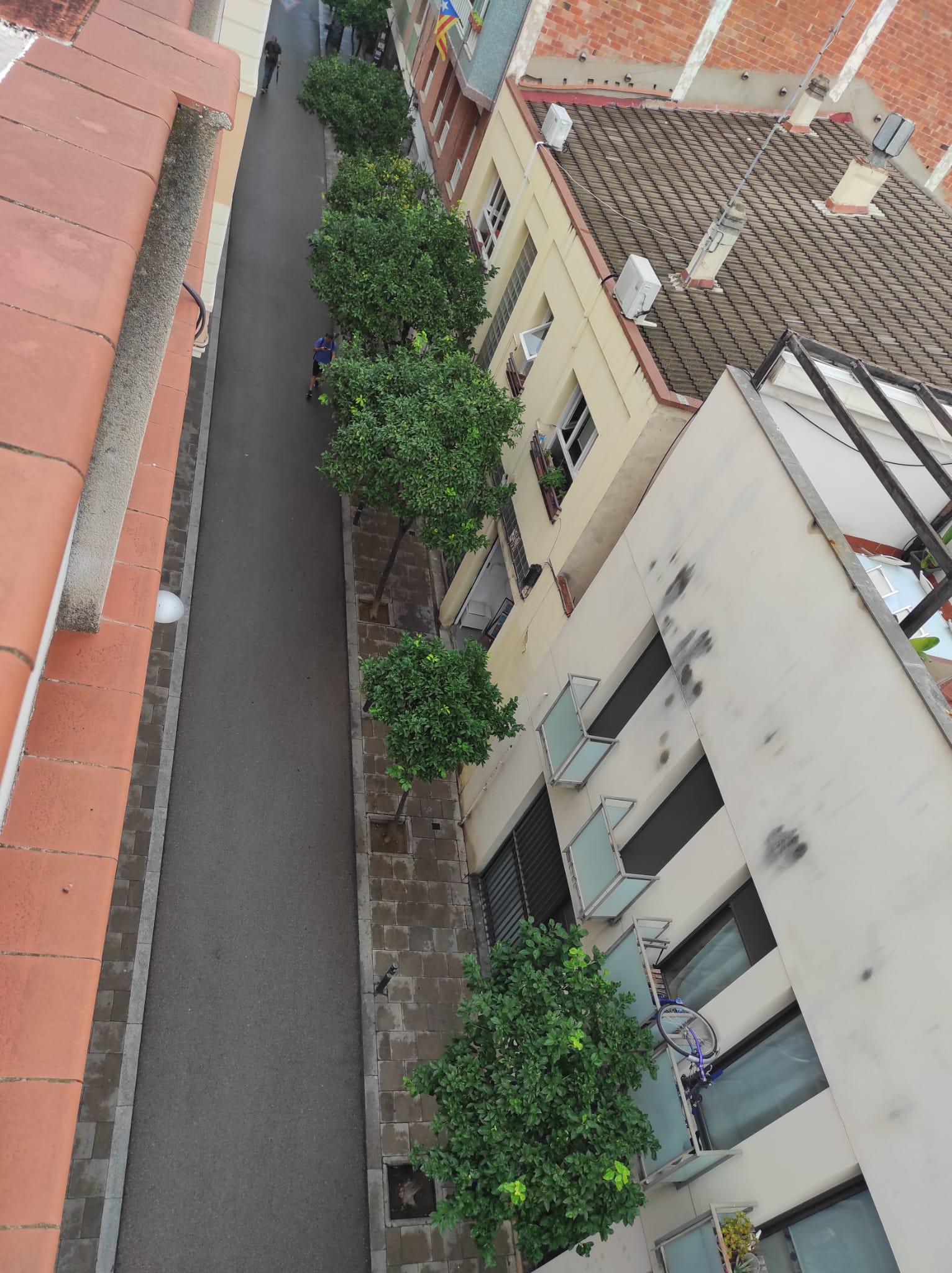 Imagen 35 Piso en venta en Barcelona / Cerca metro Lesseos y junto carrer Gran De Gracia  