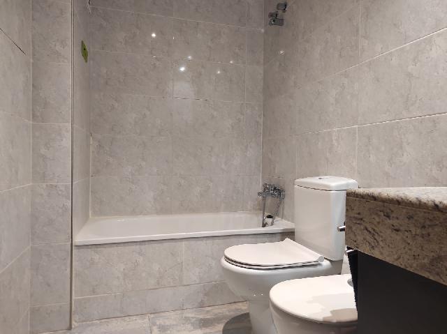 Imagen 24 Inmueble 299951 - Piso en venta en Esplugues De Llobregat / Avda Cornella, edificio donde esta el Caprabo