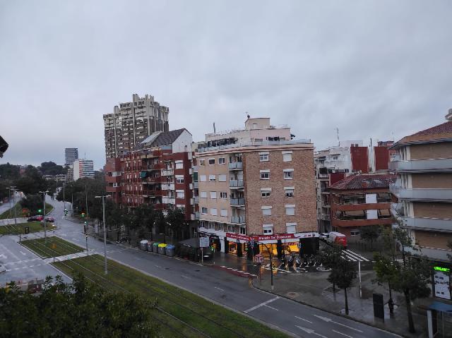 Imagen 29 Inmueble 299951 - Piso en venta en Esplugues De Llobregat / Avda Cornella, edificio donde esta el Caprabo