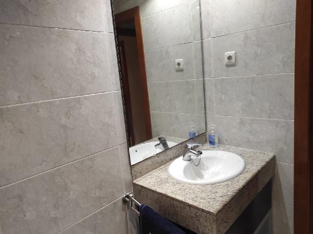 Imagen 26 Inmueble 299951 - Piso en venta en Esplugues De Llobregat / Avda Cornella, edificio donde esta el Caprabo