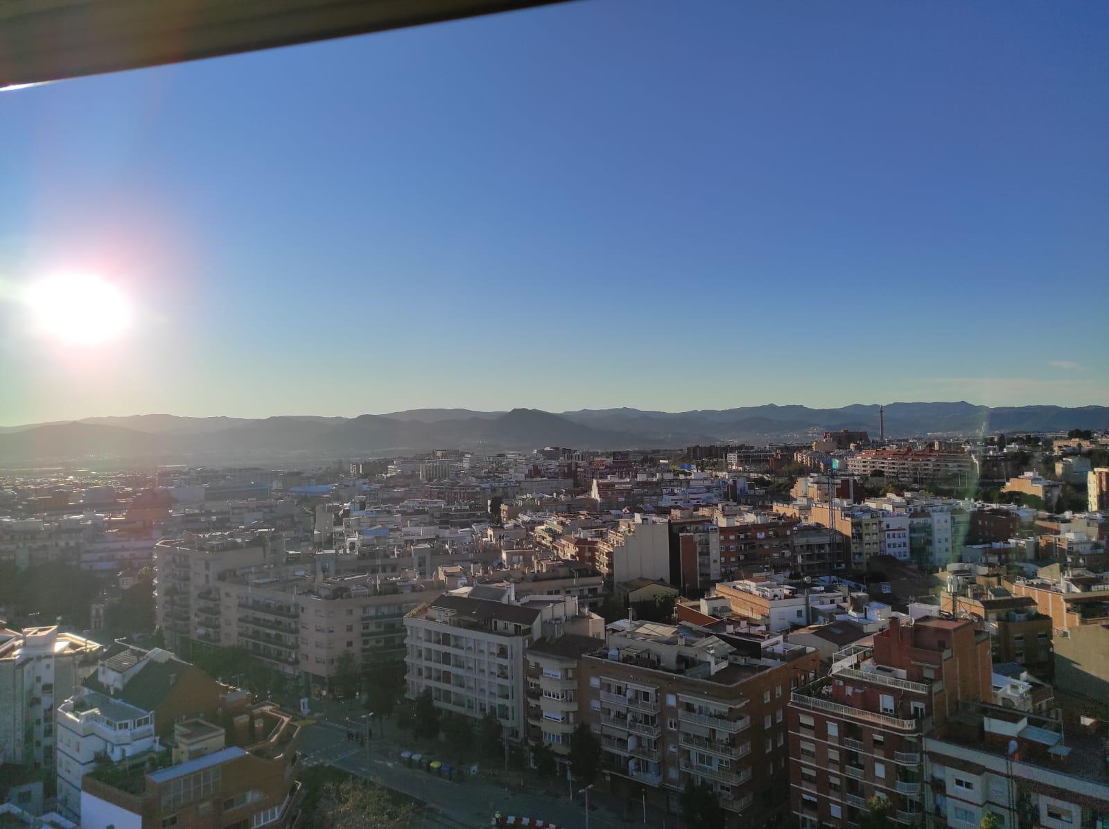 Imagen 1 Piso en venta en Esplugues De Llobregat / Pont D´Esplugues , parada trambaix