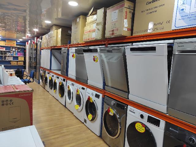 Imagen 3 Inmueble 300190 - Local Comercial en venta en Esplugues De Llobregat / Cerca Bonarea y Robert Brillas