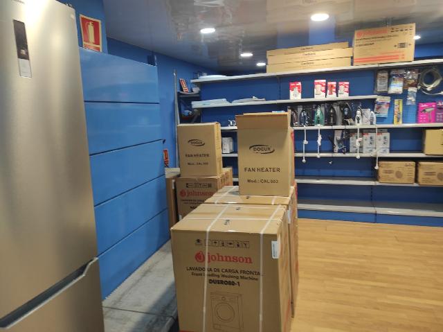 Imagen 4 Inmueble 300190 - Local Comercial en venta en Esplugues De Llobregat / Cerca Bonarea y Robert Brillas