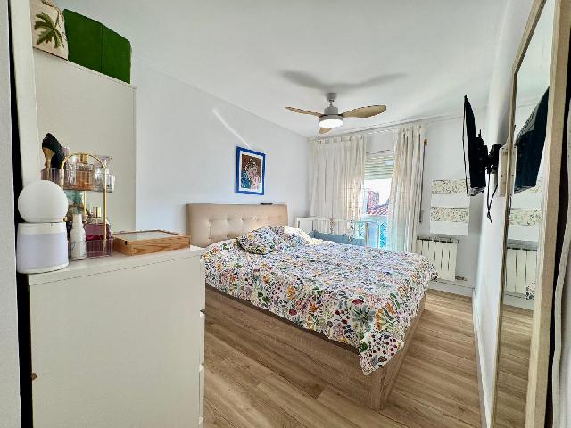 Imagen 17 Inmueble 300270 - Piso en venta en Esplugues De Llobregat / Can Cervera, plaza de Anna Frank,  parque Can Buxeres