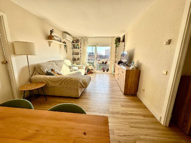 Imagen 5 Inmueble 300270 - Piso en venta en Esplugues De Llobregat / Can Cervera, plaza de Anna Frank,  parque Can Buxeres