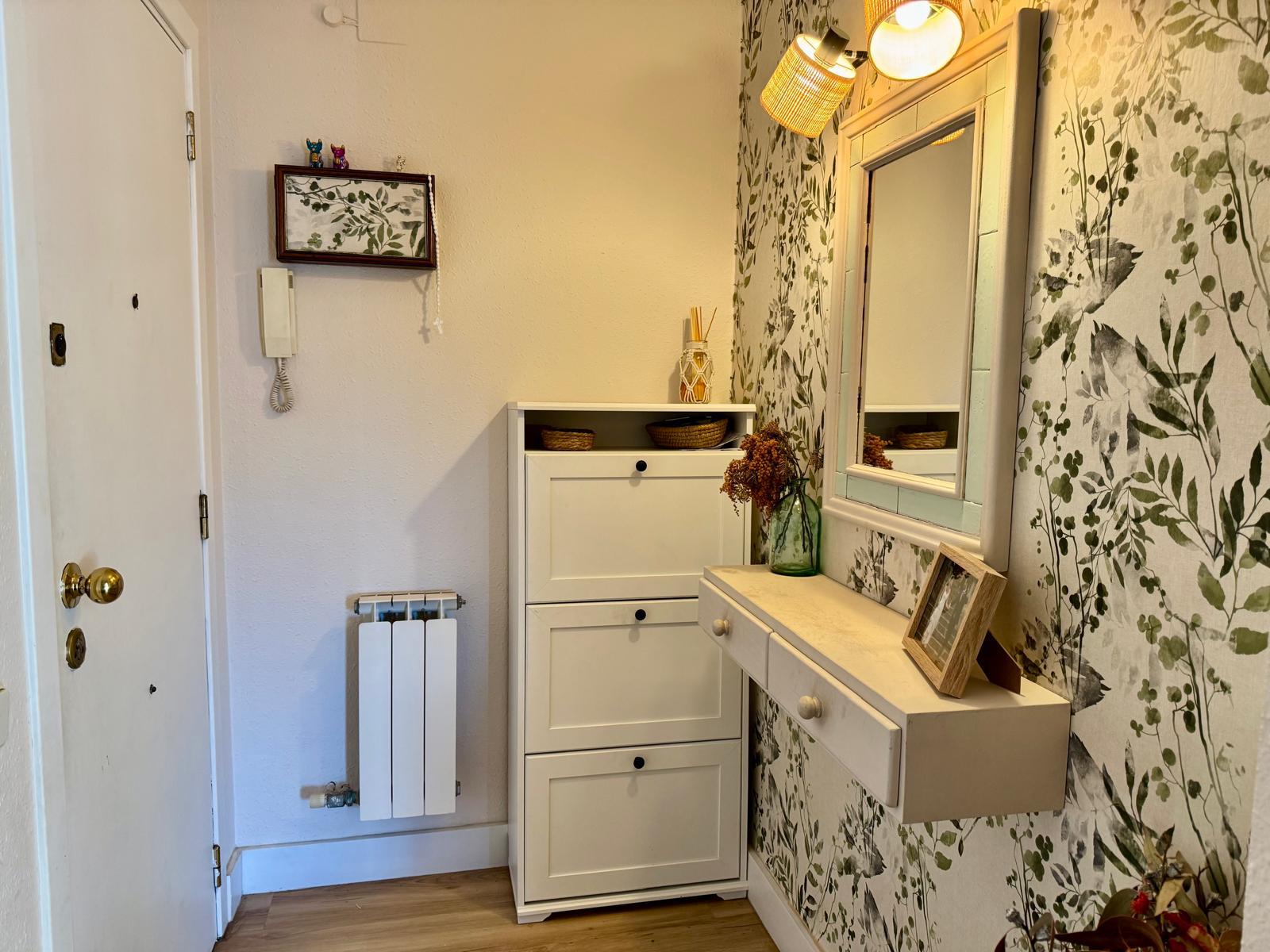 Imagen 34 Piso en venta en Esplugues De Llobregat / Can Cervera, plaza de Anna Frank,  parque Can Buxeres