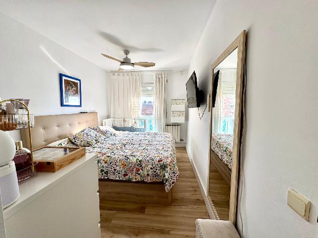 Imagen 19 Inmueble 300270 - Piso en venta en Esplugues De Llobregat / Can Cervera, plaza de Anna Frank,  parque Can Buxeres