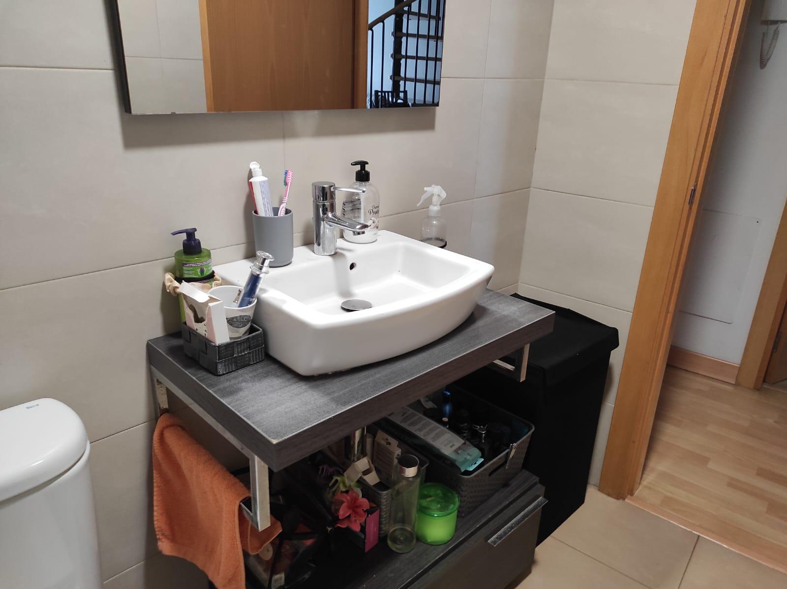 Imagen 27 Dúplex en venta en Sant Vicenç Dels Horts / Parque del Serral , cerca Caprabo