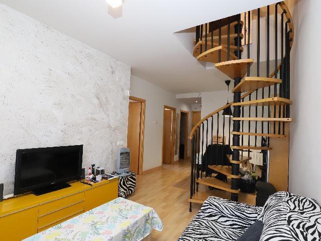 Imagen 5 Inmueble 301150 - Dúplex en venta en Sant Vicenç Dels Horts / Parque del Serral , cerca Caprabo