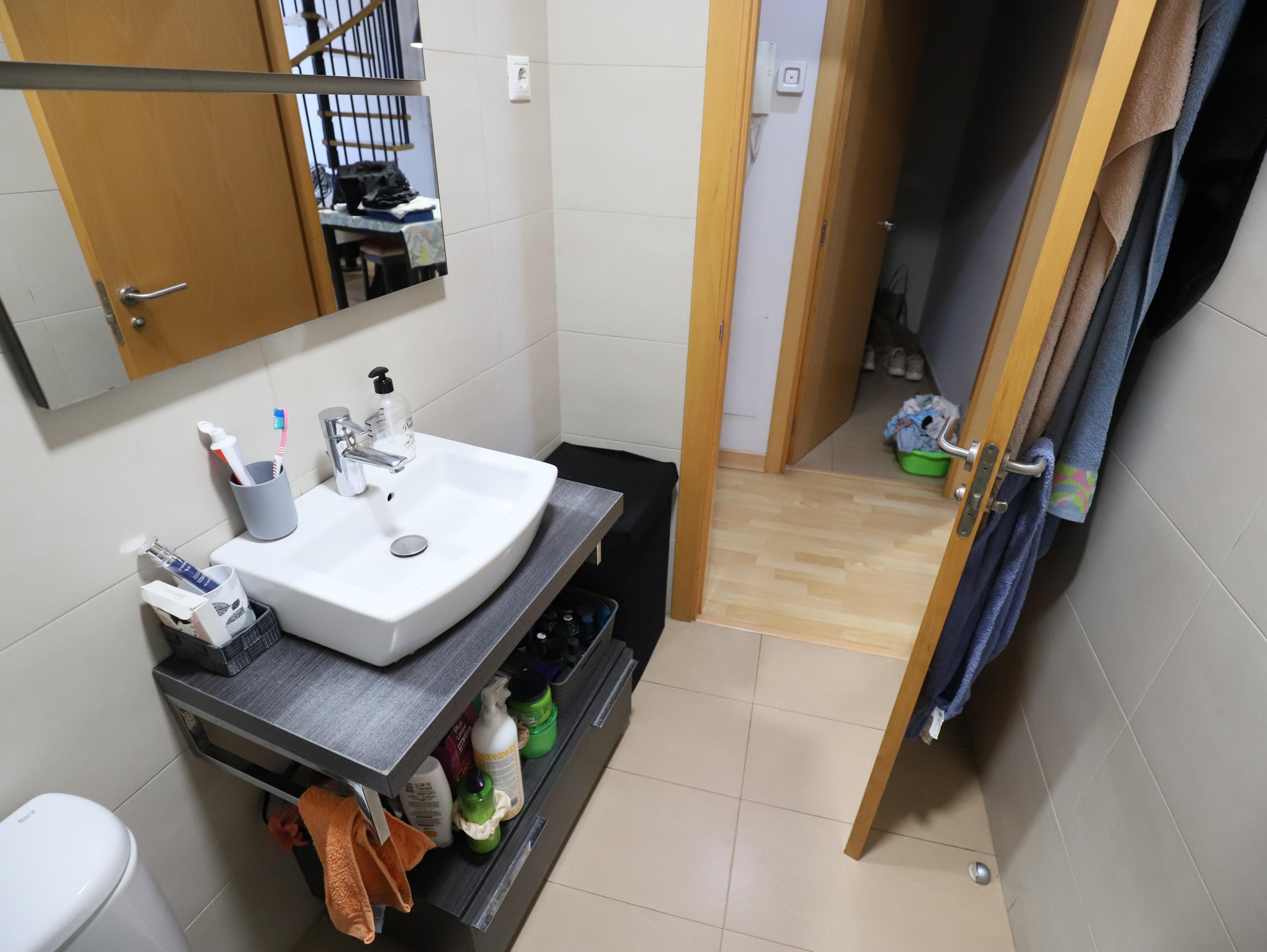 Imagen 19 Dúplex en venta en Sant Vicenç Dels Horts / Parque del Serral , cerca Caprabo