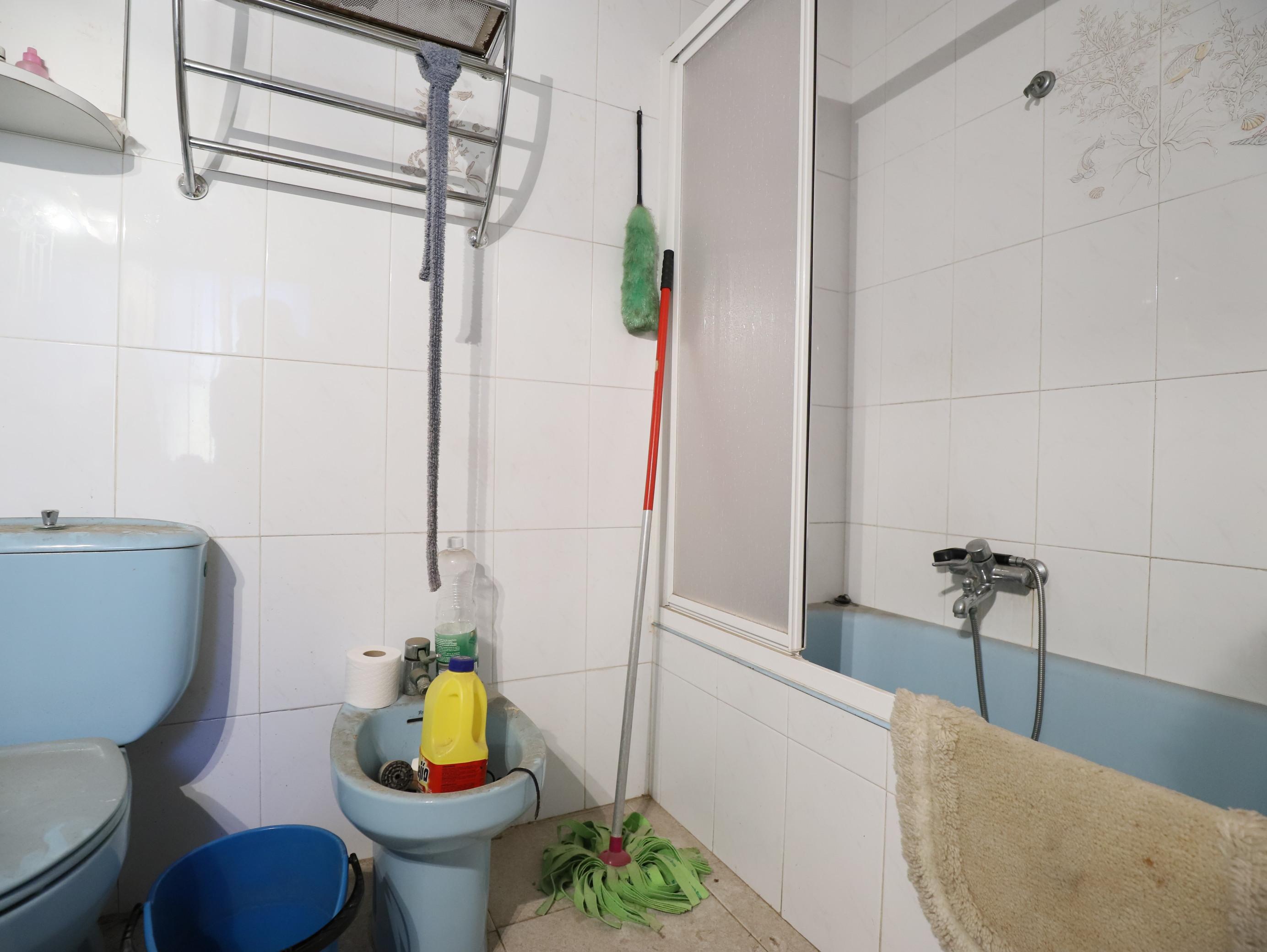 Imagen 40 Casa en venta en Esplugues De Llobregat / Jardines de Cal Hospital, cerca fundación Finest...