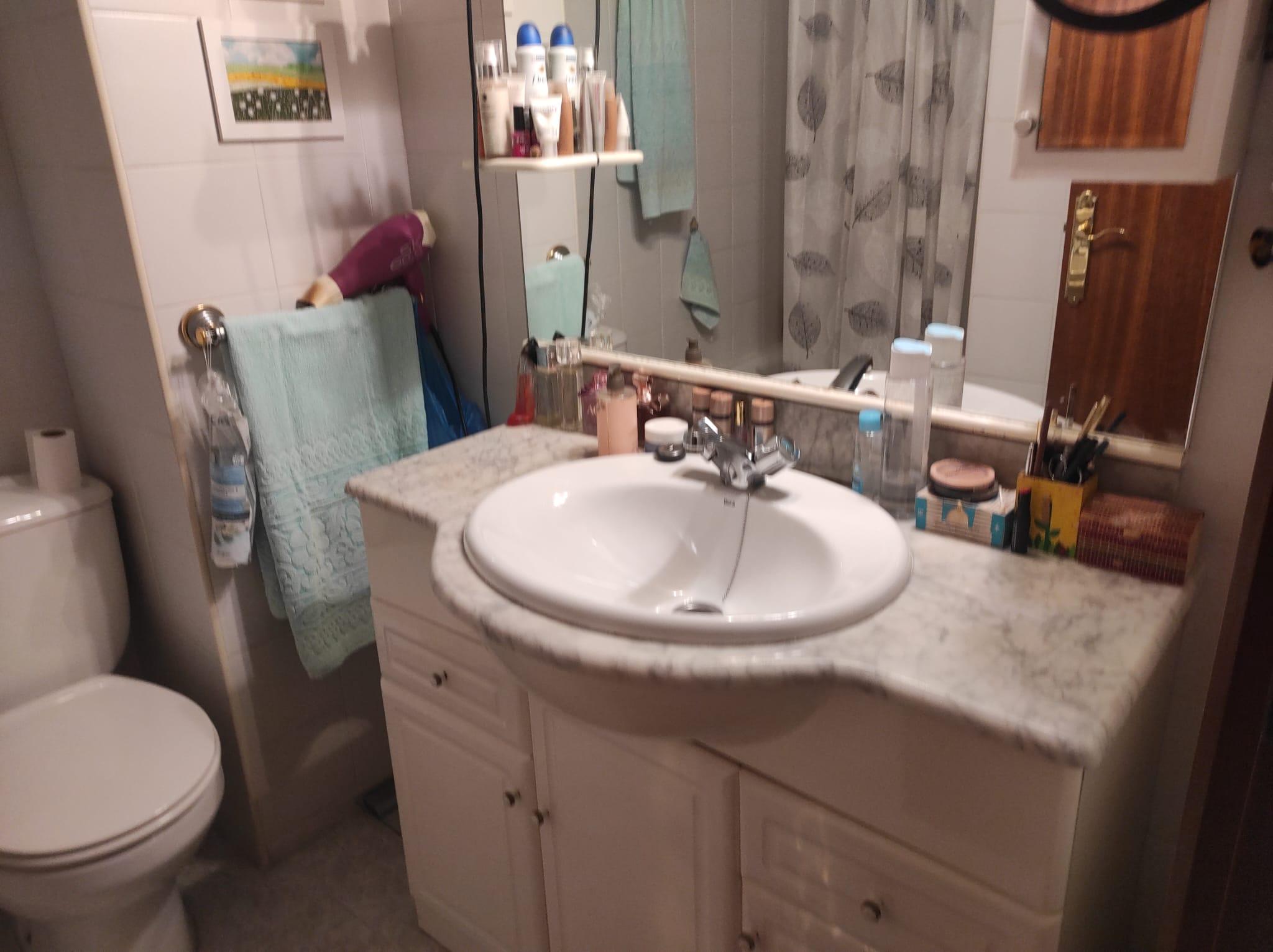 Imagen 3 Piso en venta en Esplugues De Llobregat / Junto Angel Gumera y biblioteca pare Miquel D´Es...