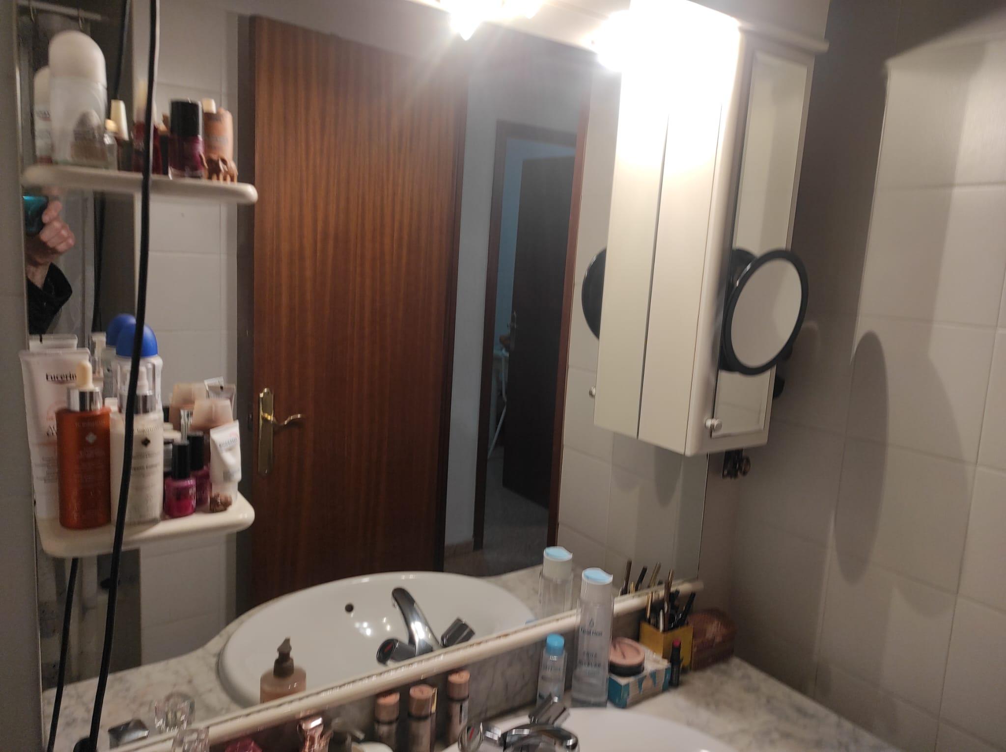 Imagen 29 Piso en venta en Esplugues De Llobregat / Junto Angel Gumera y biblioteca pare Miquel D´Es...