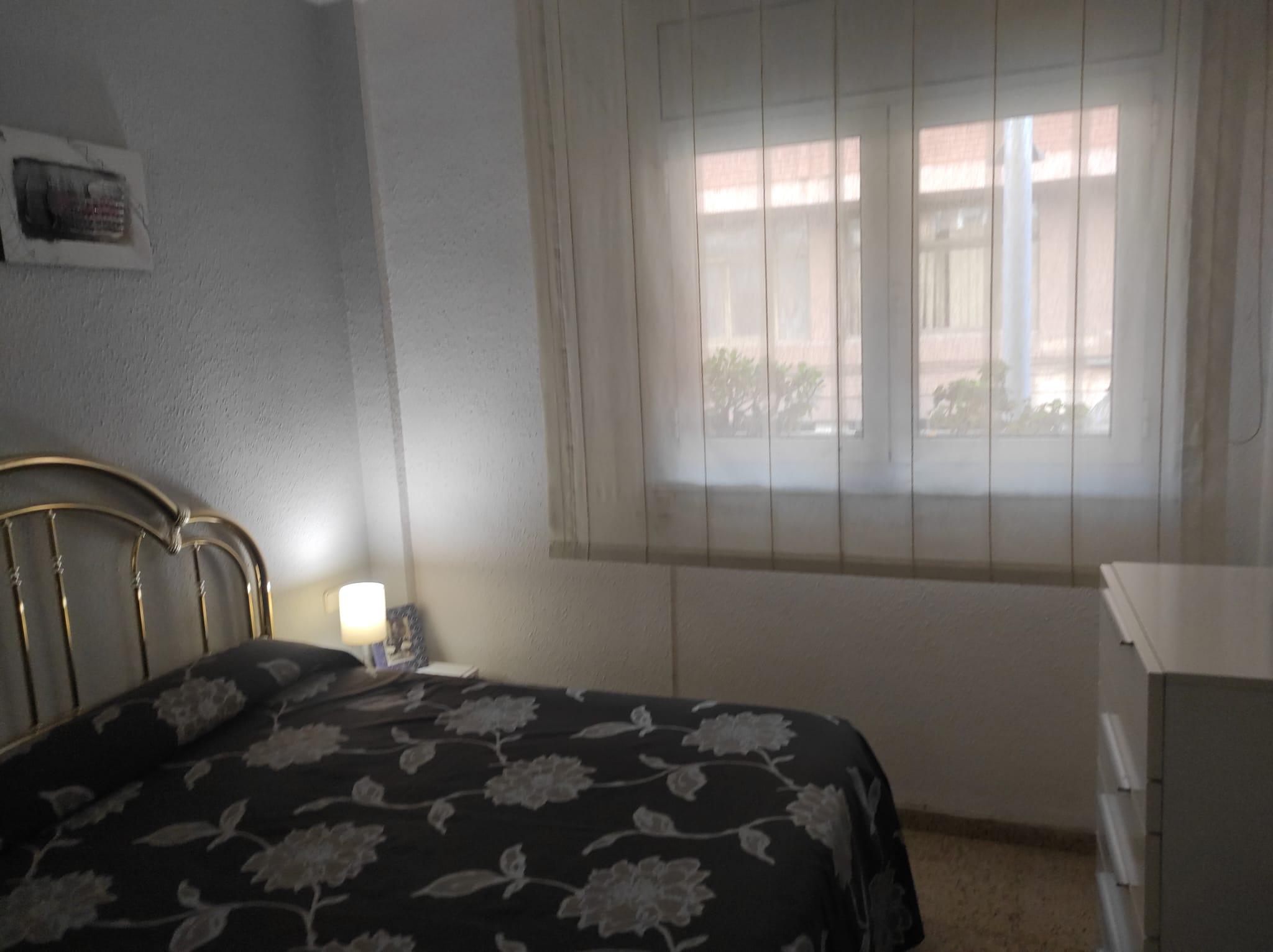 Imagen 23 Piso en venta en Esplugues De Llobregat / Junto Angel Gumera y biblioteca pare Miquel D´Es...