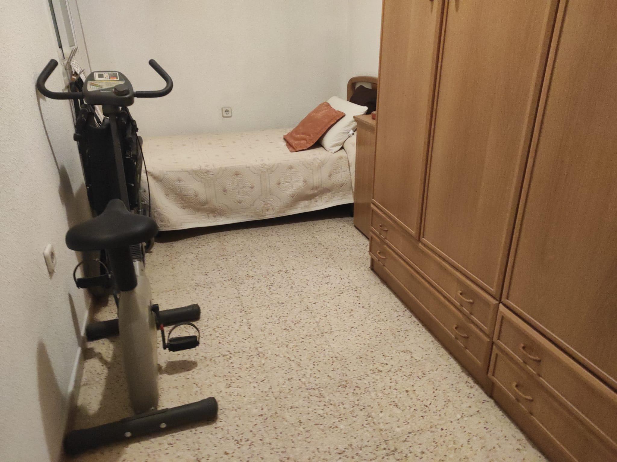 Imagen 36 Piso en venta en Esplugues De Llobregat / Junto Angel Gumera y biblioteca pare Miquel D´Es...