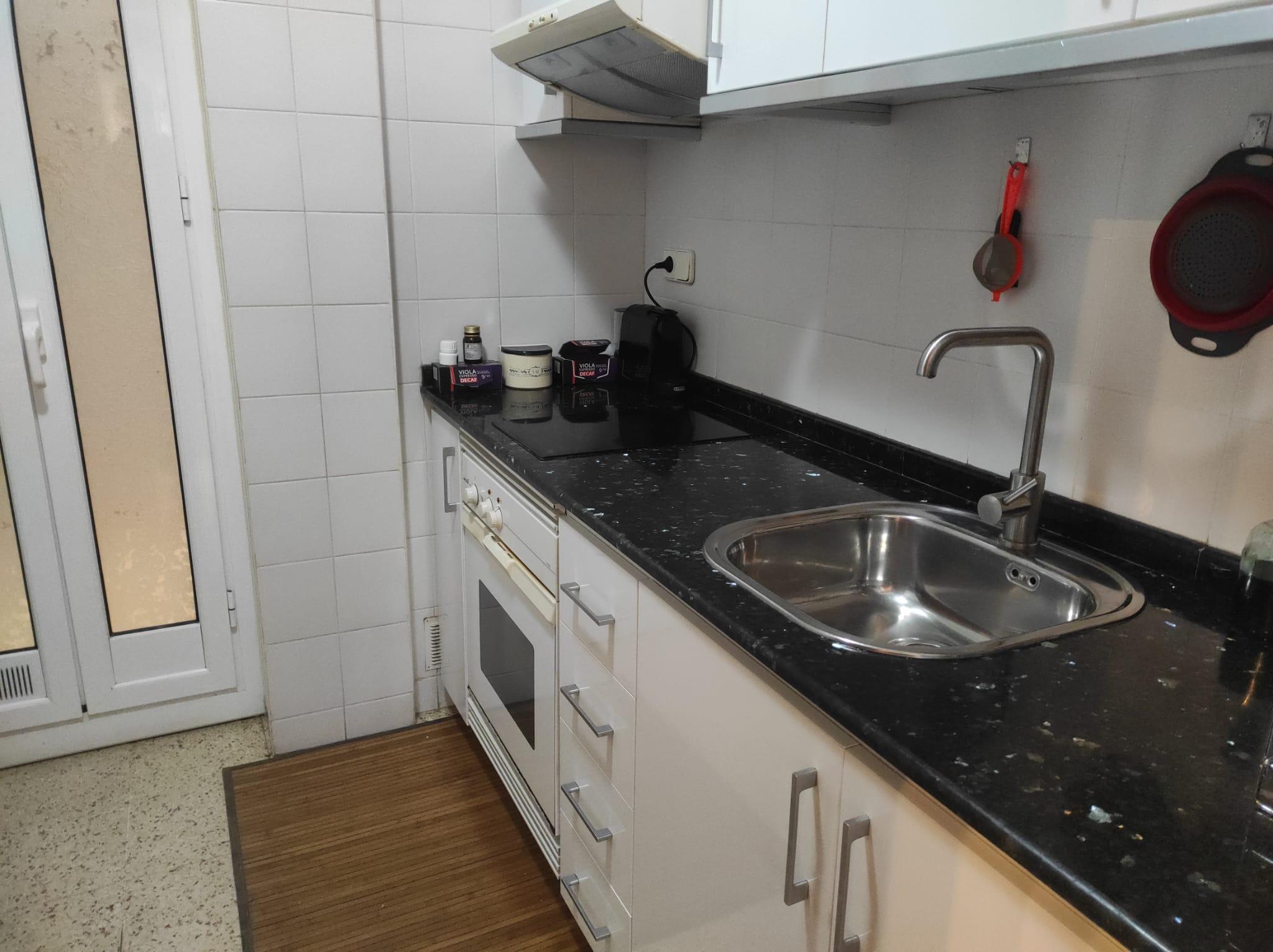 Imagen 16 Piso en venta en Esplugues De Llobregat / Junto Angel Gumera y biblioteca pare Miquel D´Es...