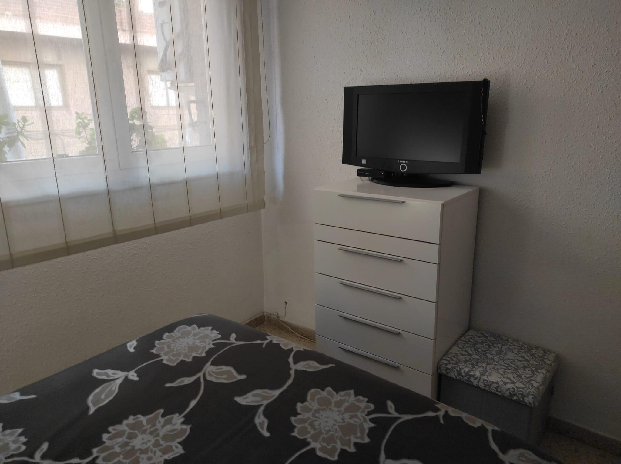 Imagen 24 Piso en venta en Esplugues De Llobregat / Junto Angel Gumera y biblioteca pare Miquel D´Es...