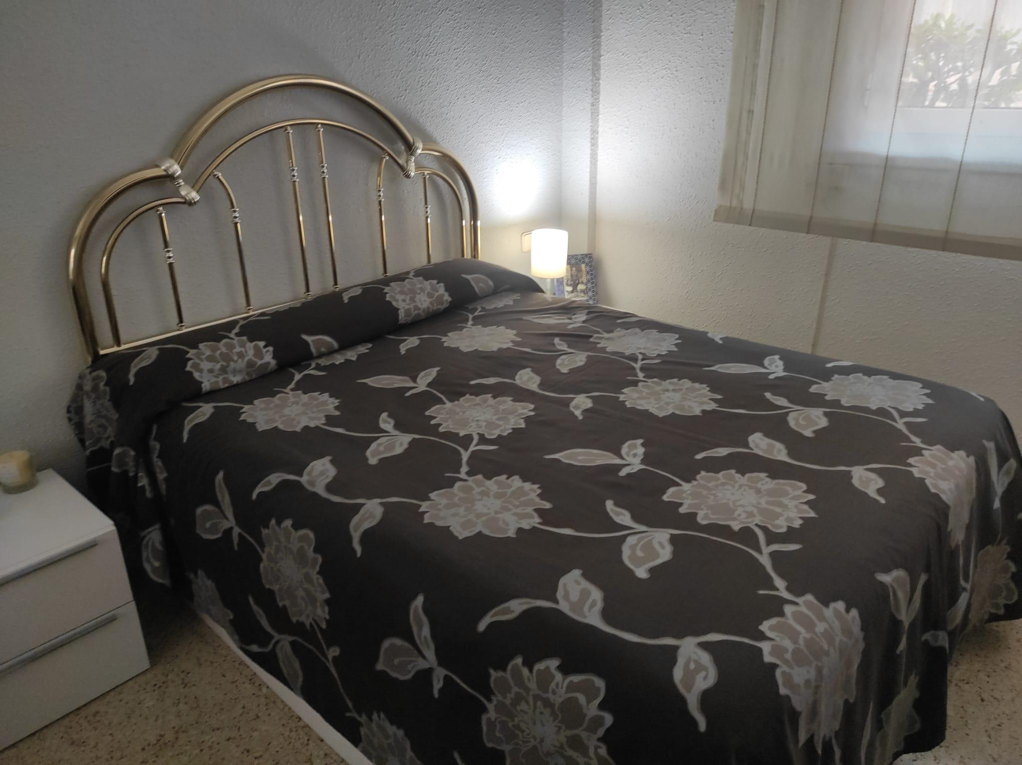 Imagen 26 Piso en venta en Esplugues De Llobregat / Junto Angel Gumera y biblioteca pare Miquel D´Es...