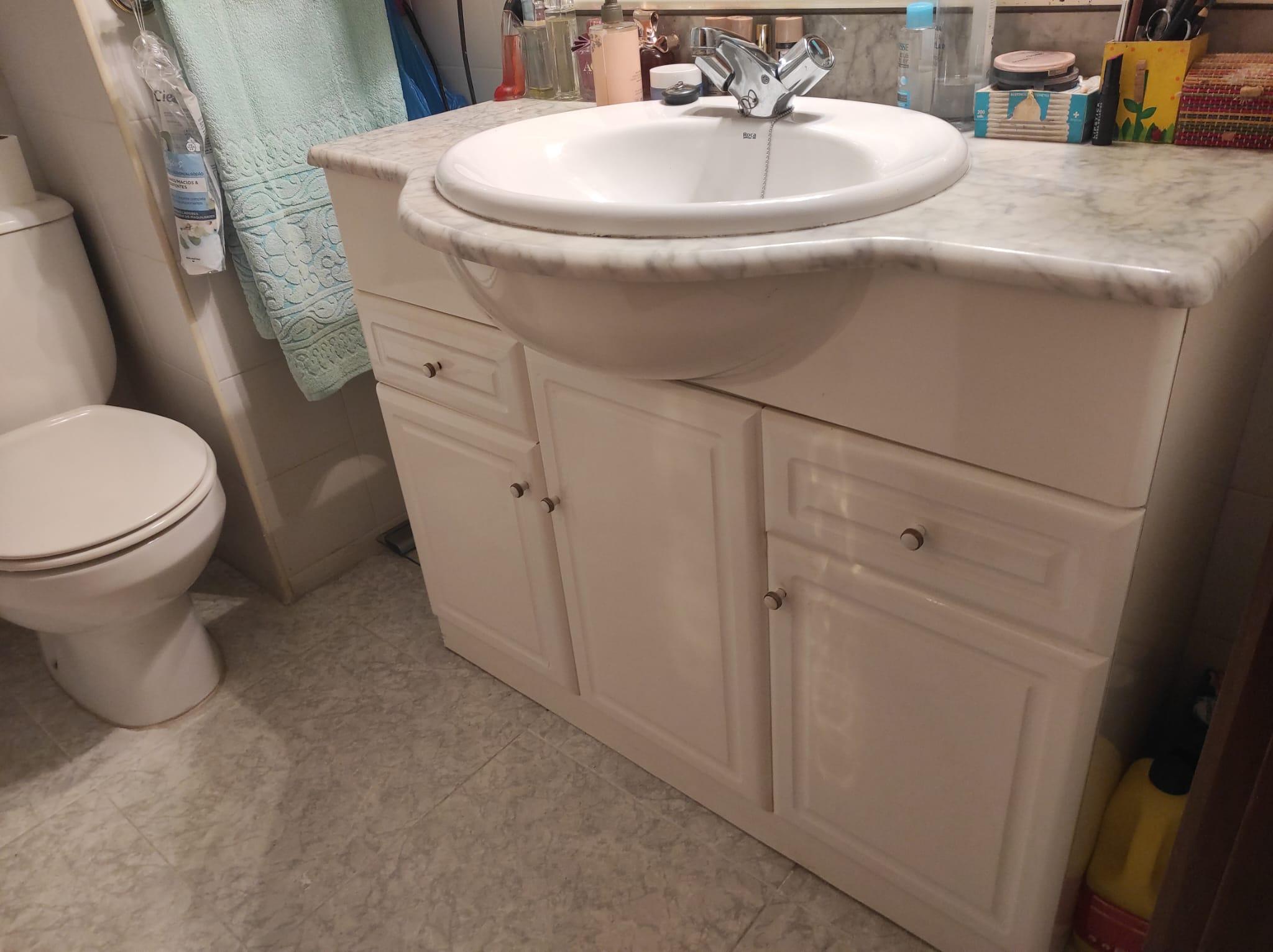 Imagen 31 Piso en venta en Esplugues De Llobregat / Junto Angel Gumera y biblioteca pare Miquel D´Es...