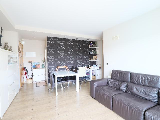 Imagen 4 Inmueble 301983 - Piso en venta en Esplugues De Llobregat / Parque Del Carmen, cerca Mercadona