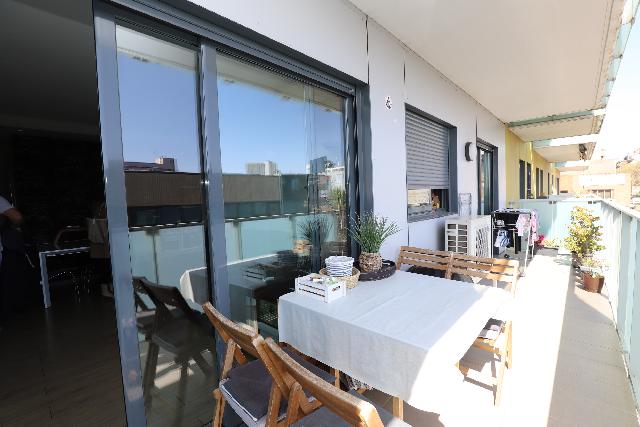 Imagen 1 Inmueble 301983 - Piso en venta en Esplugues De Llobregat / Parque Del Carmen, cerca Mercadona