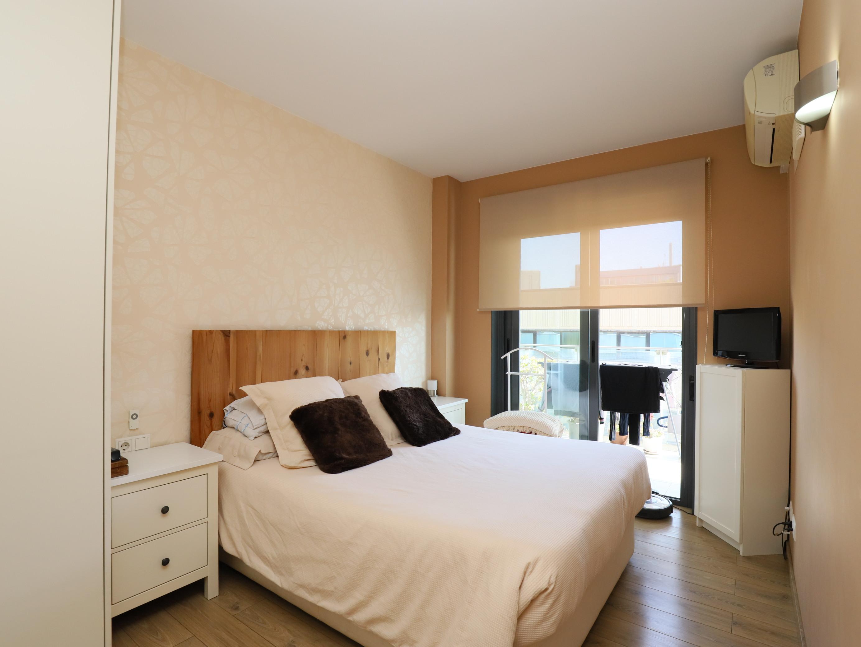 Imagen 13 Piso en venta en Esplugues De Llobregat / Parque Del Carmen, cerca Mercadona