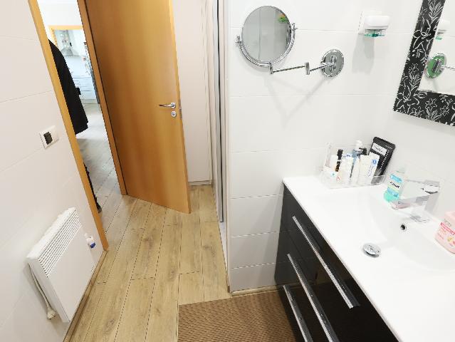 Imagen 18 Inmueble 301983 - Piso en venta en Esplugues De Llobregat / Parque Del Carmen, cerca Mercadona