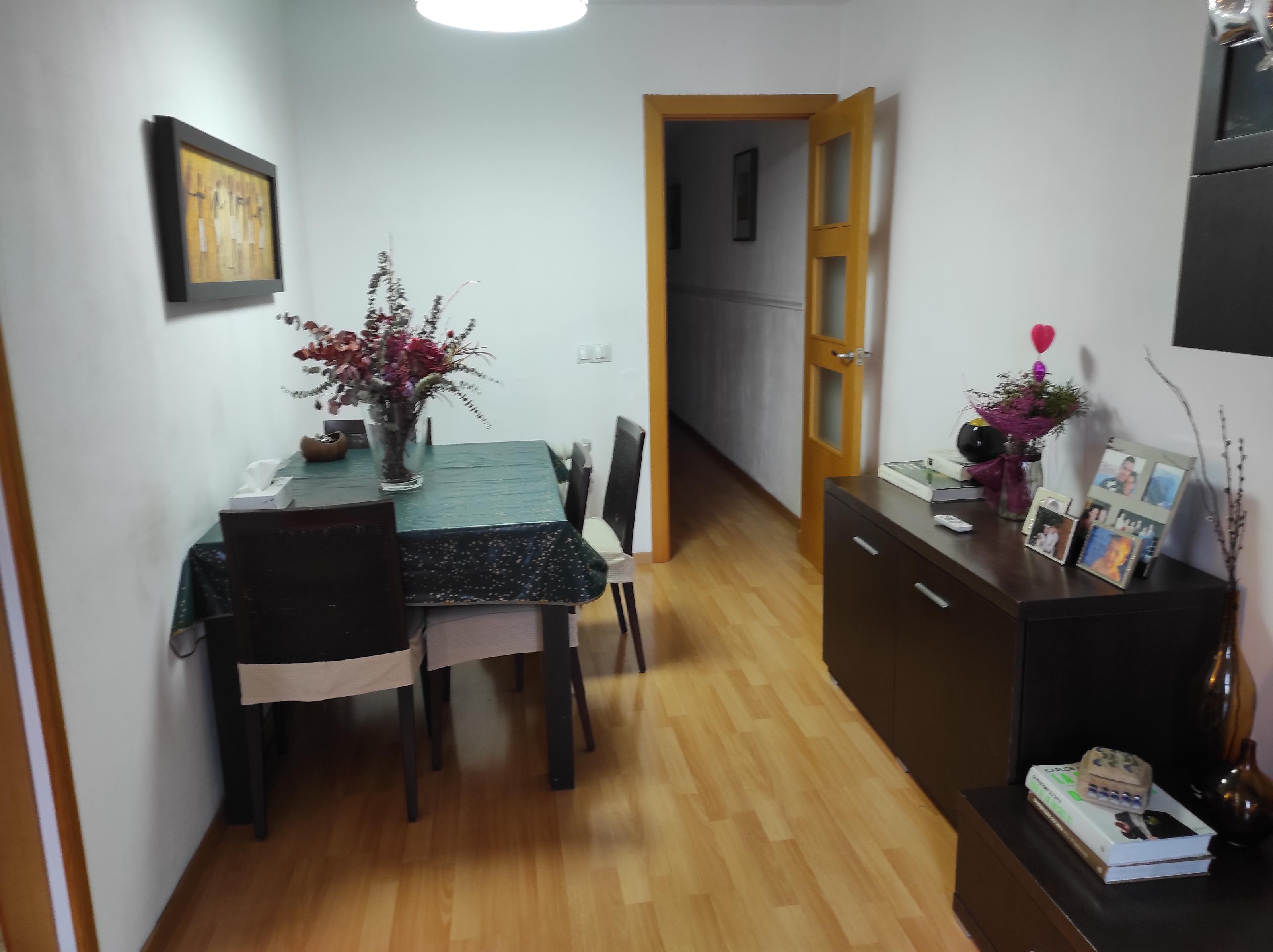 Imagen 10 Piso en venta en Esplugues De Llobregat / Cap Lluis Millet y biblioteca Pare Miquel D´Esplugues