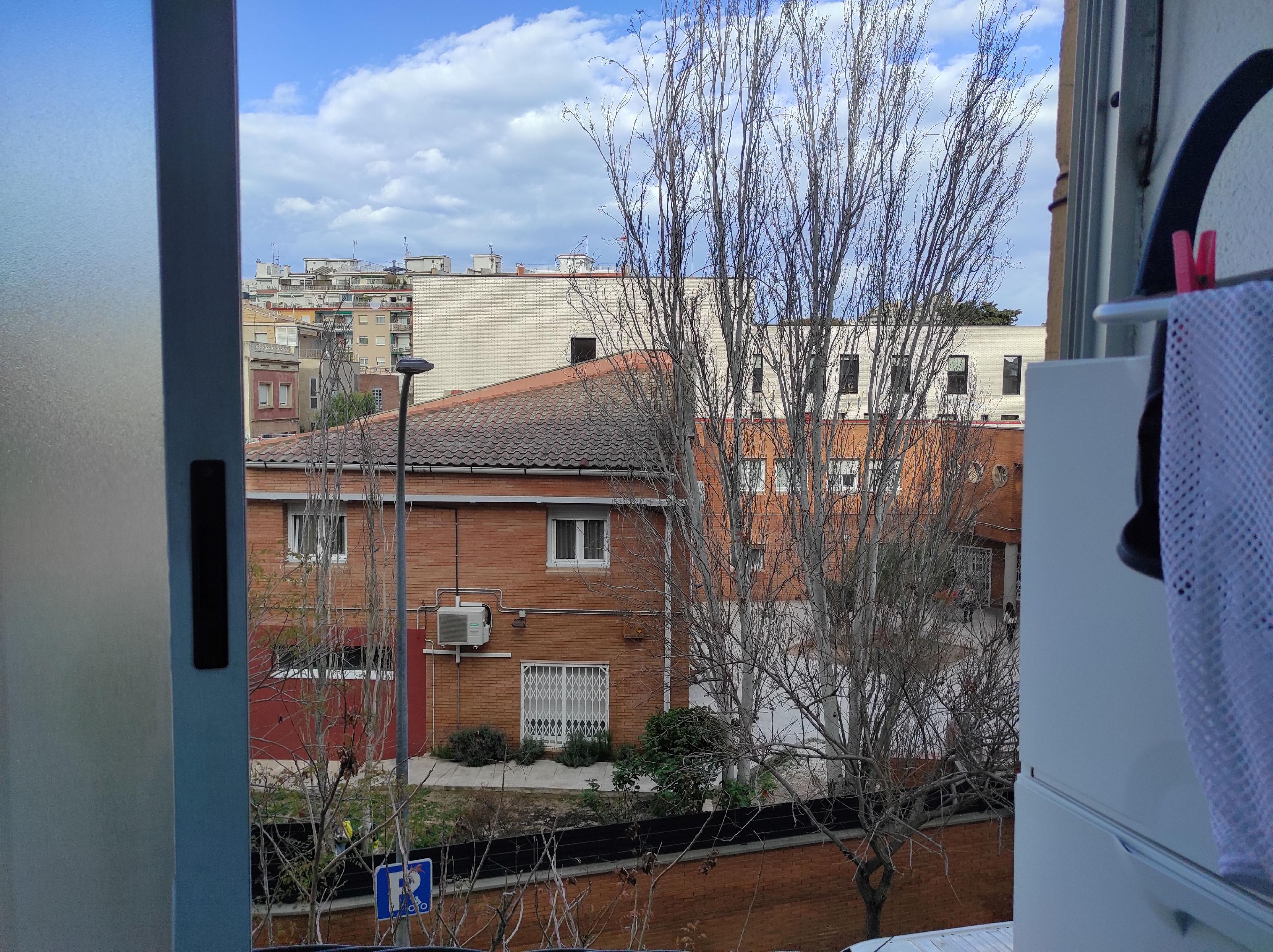 Imagen 12 Piso en venta en Esplugues De Llobregat / Cap Lluis Millet y biblioteca Pare Miquel D´Esplugues