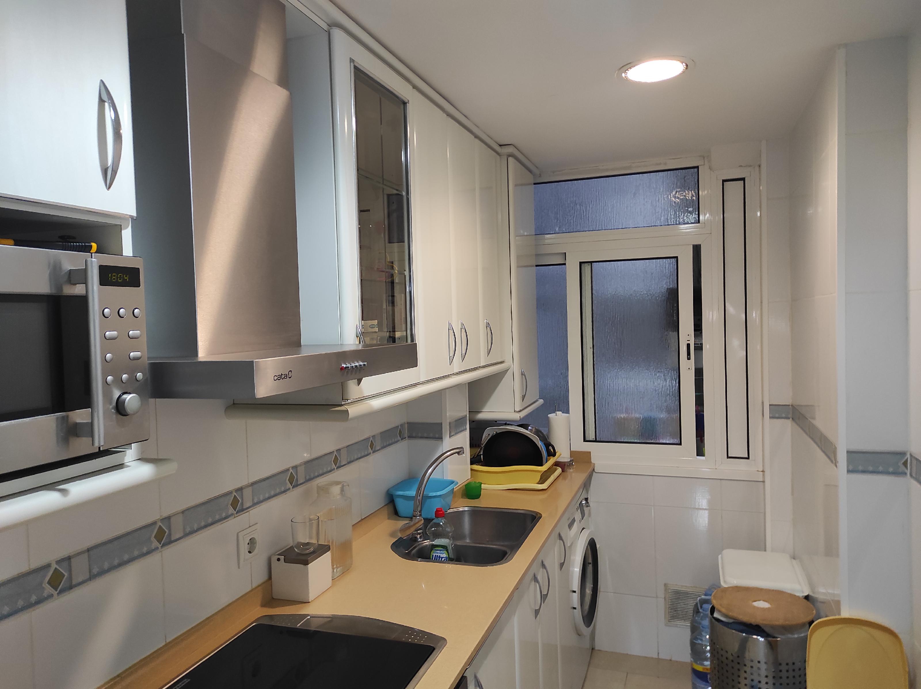 Imagen 2 Piso en venta en Esplugues De Llobregat / Cap Lluis Millet y biblioteca Pare Miquel D´Esplugues