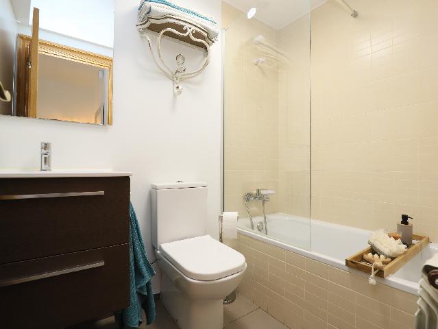 Imagen 29 Inmueble 302305 - Planta Baja en venta en Esplugues De Llobregat / Junto Casal de Cultura Robert Brillas