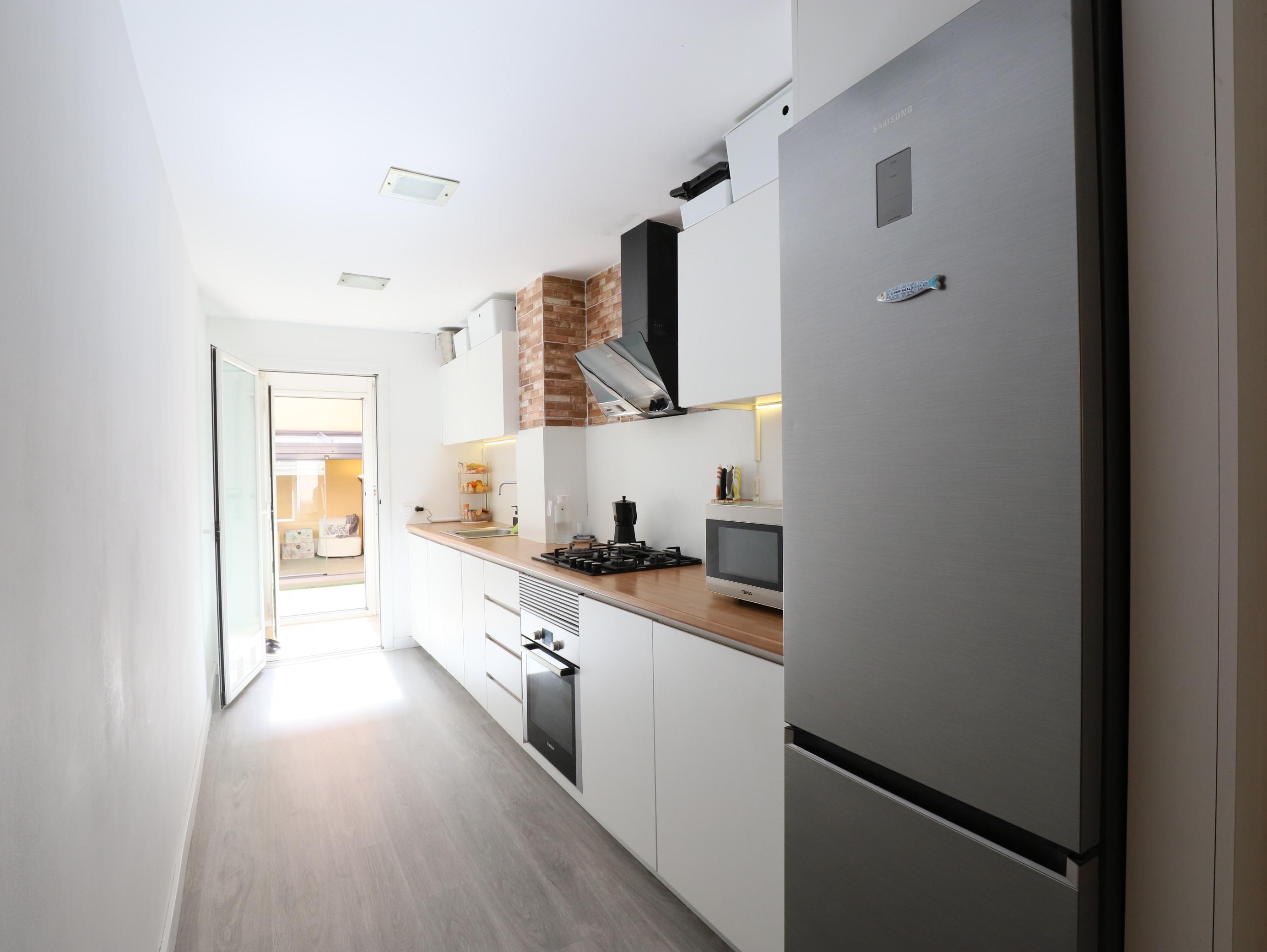 Imagen 12 Planta Baja en venta en Esplugues De Llobregat / Junto Casal de Cultura Robert Brillas