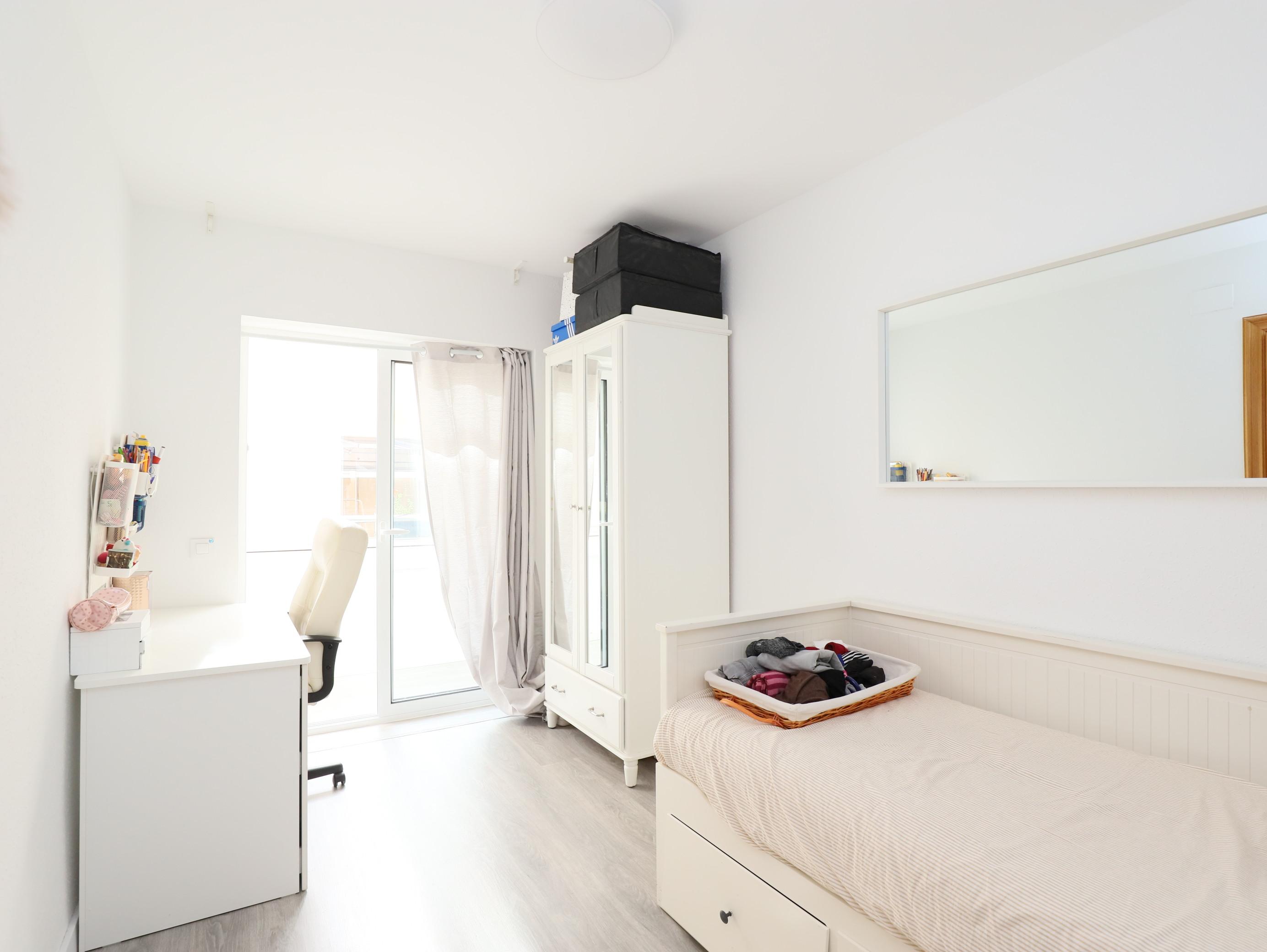 Imagen 37 Planta Baja en venta en Esplugues De Llobregat / Junto Casal de Cultura Robert Brillas