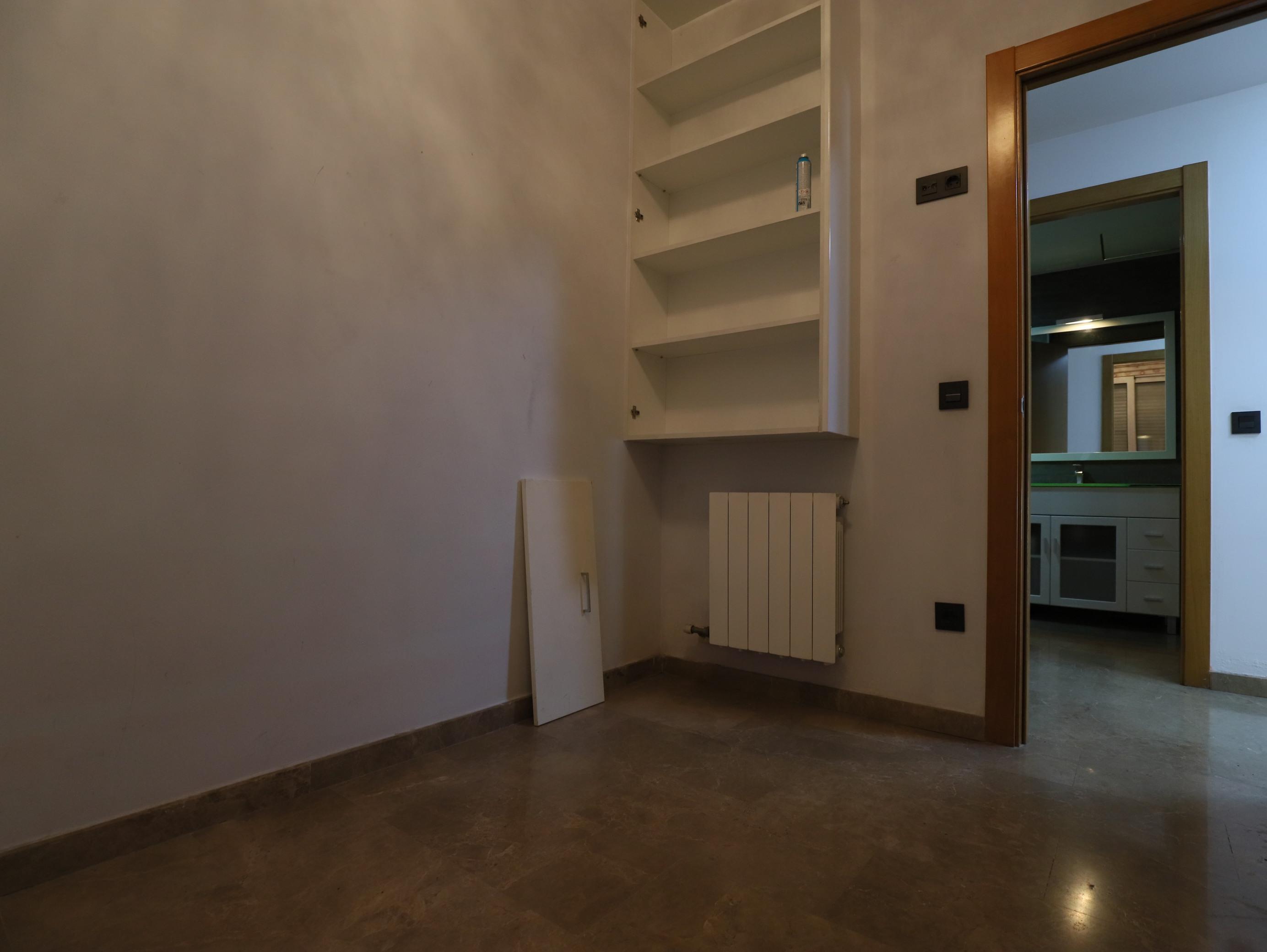 Imagen 27 Piso en venta en Esplugues De Llobregat / Junto jardin de la Concordia