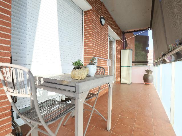 Imagen 1 Inmueble 302946 - Piso en venta en Esplugues De Llobregat / Junto jardin de la Concordia