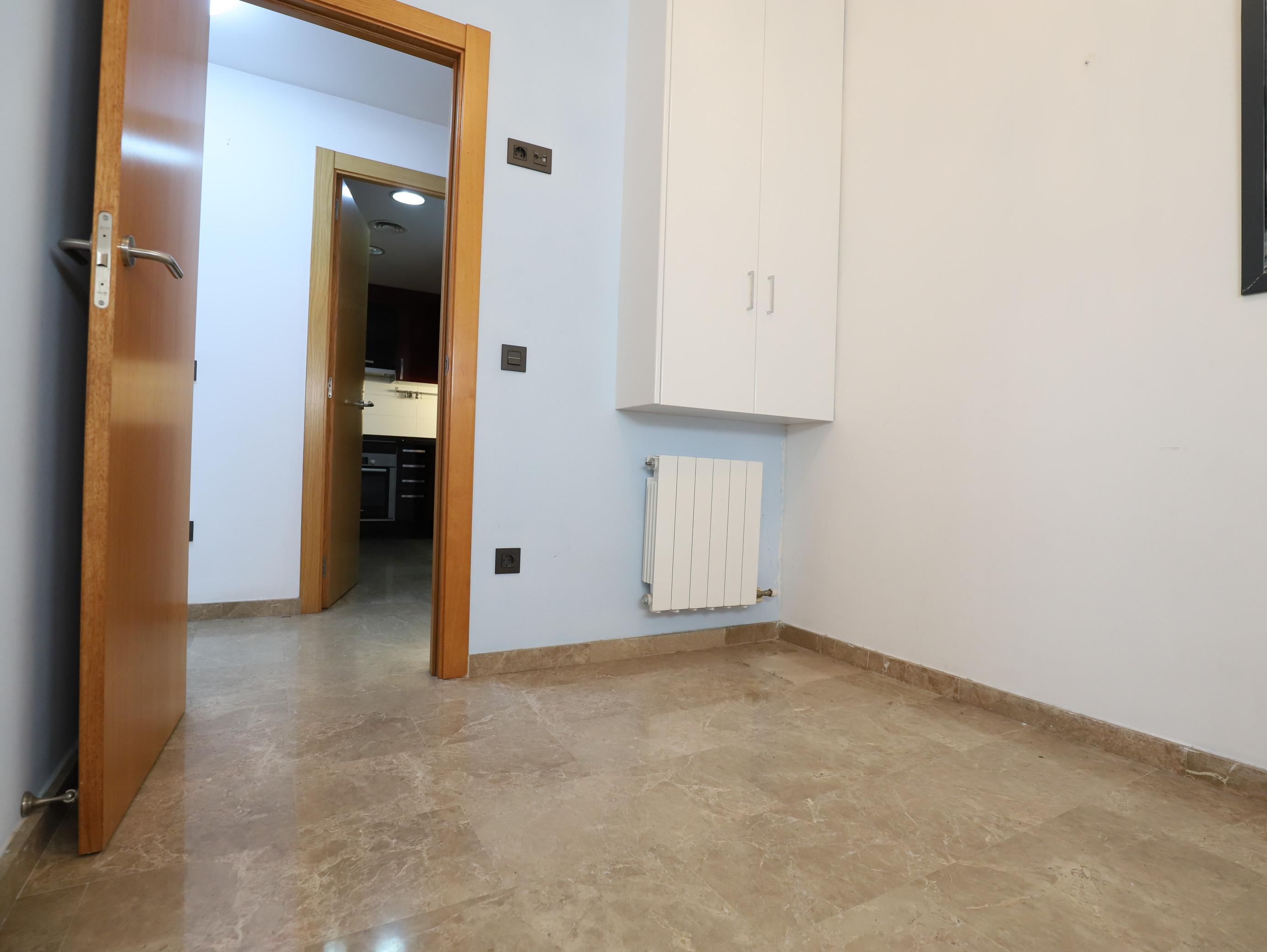 Imagen 31 Piso en venta en Esplugues De Llobregat / Junto jardin de la Concordia