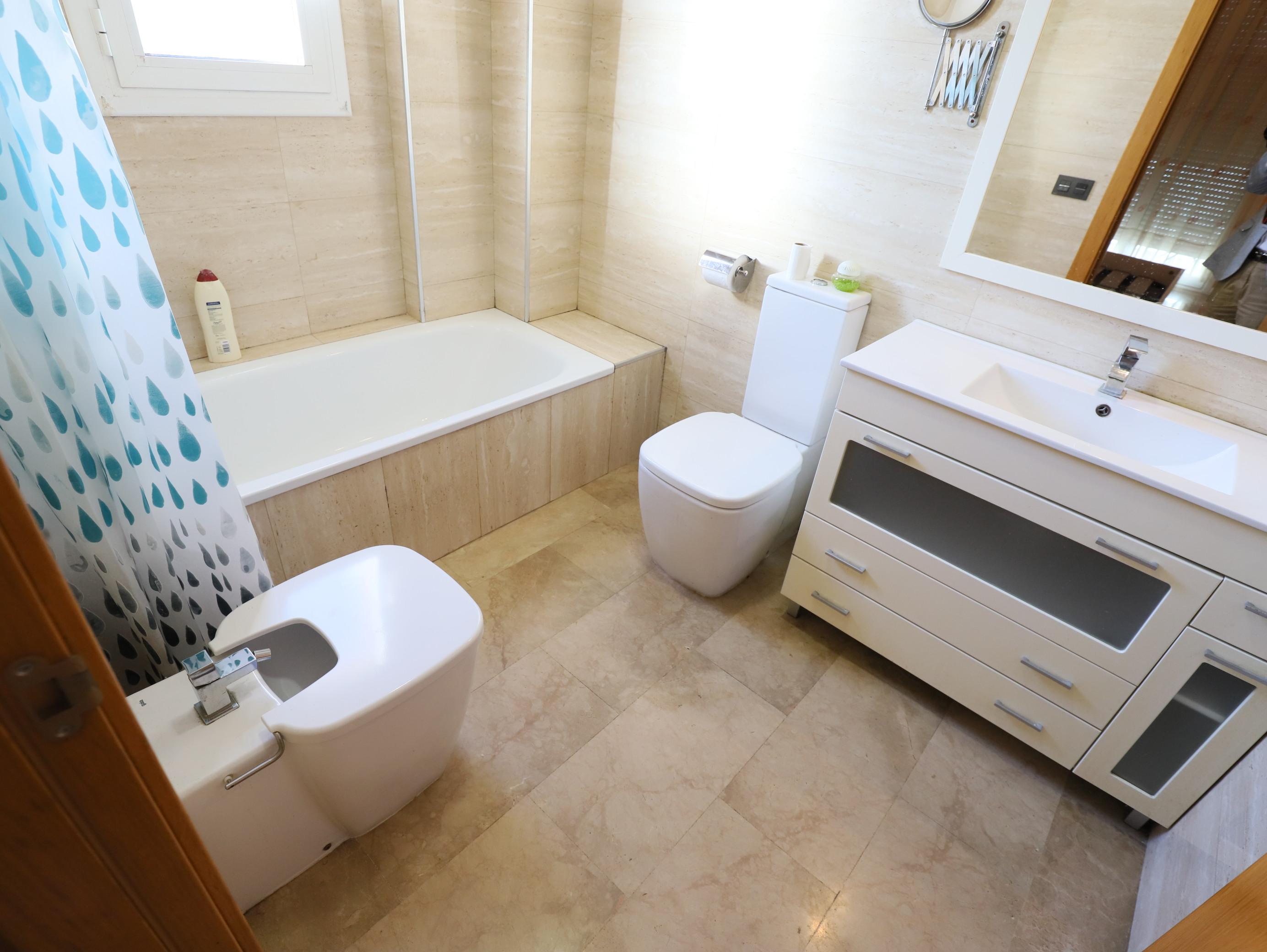 Imagen 25 Piso en venta en Esplugues De Llobregat / Junto jardin de la Concordia