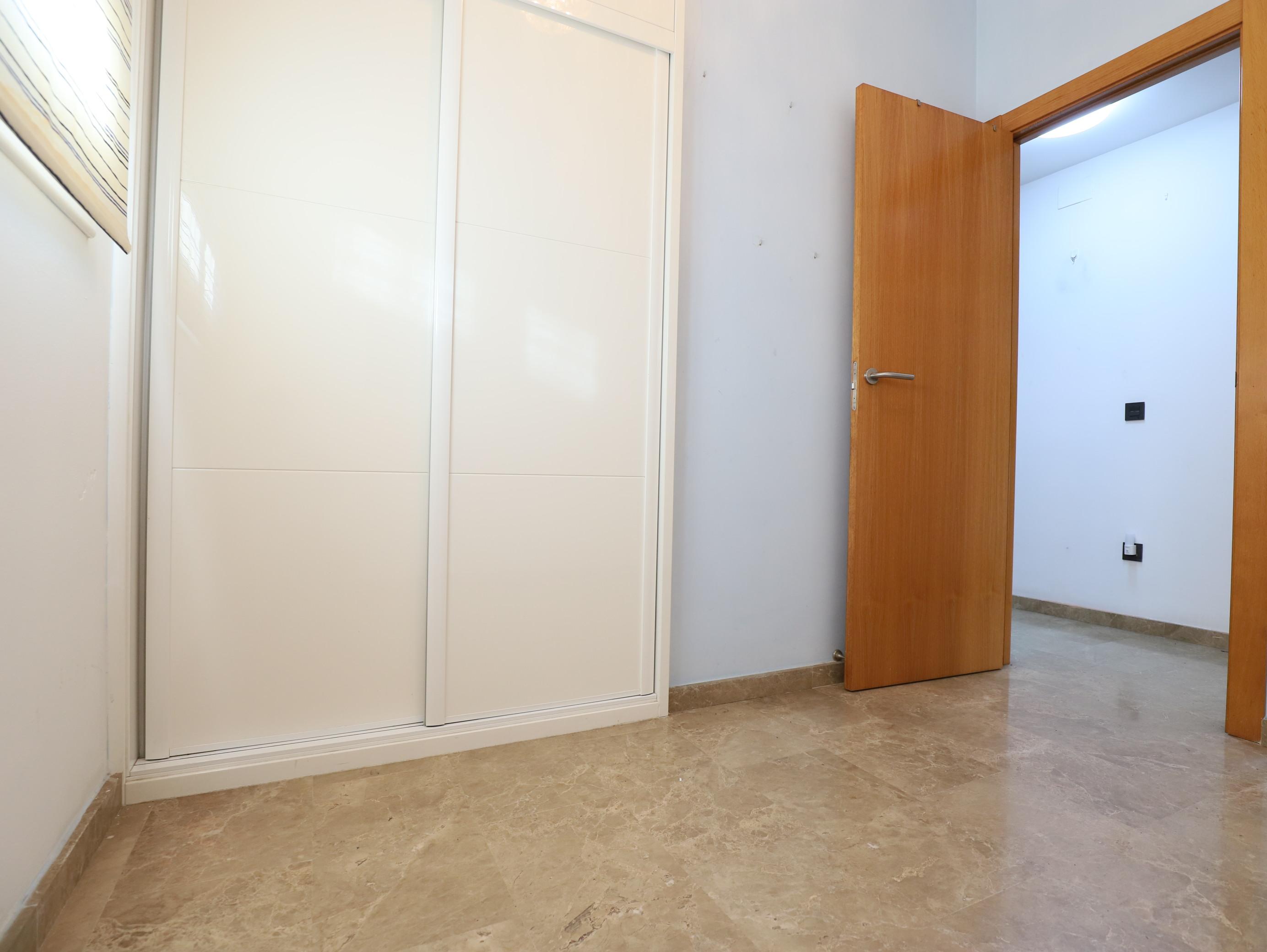 Imagen 33 Piso en venta en Esplugues De Llobregat / Junto jardin de la Concordia