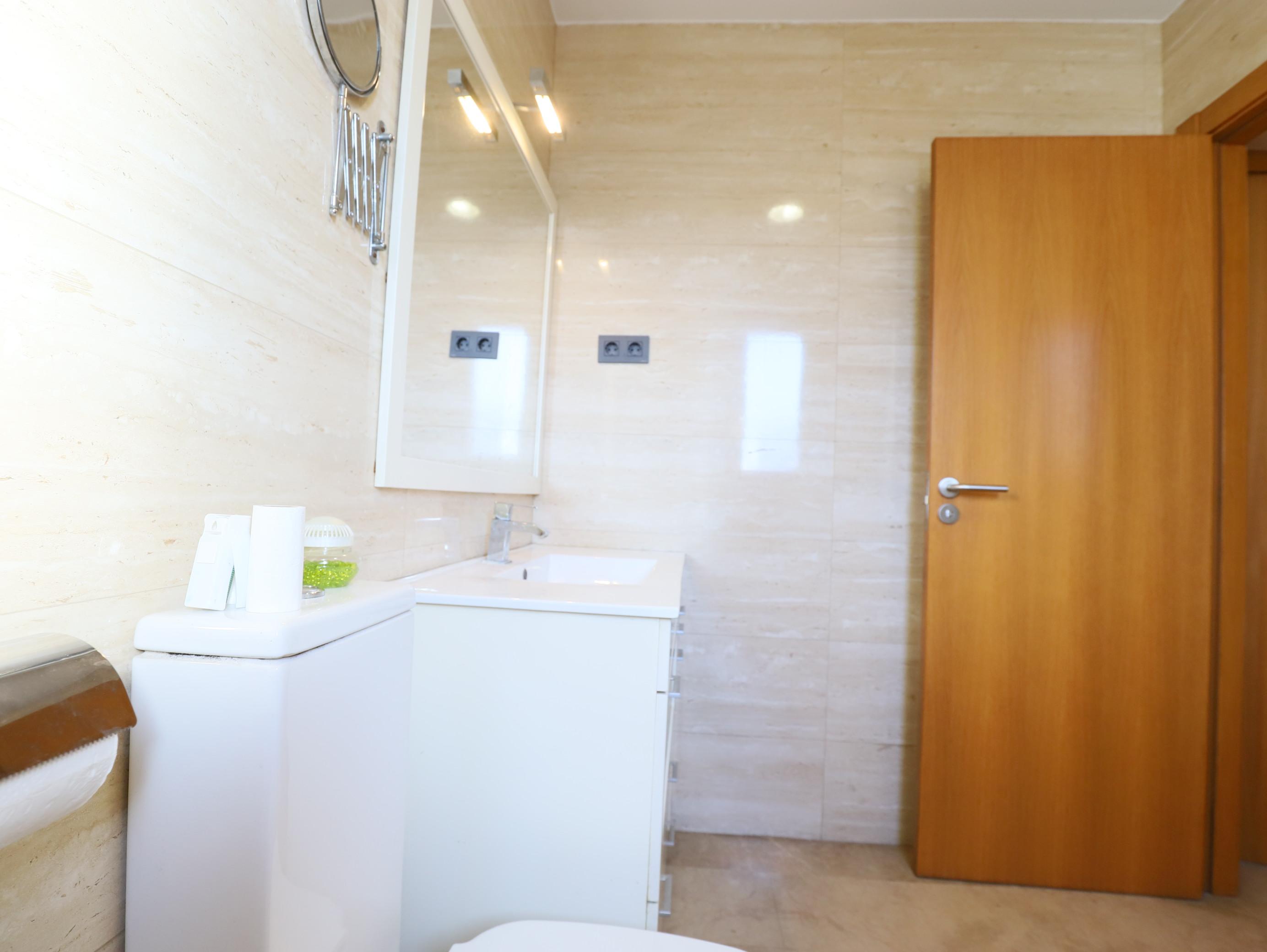 Imagen 21 Piso en venta en Esplugues De Llobregat / Junto jardin de la Concordia