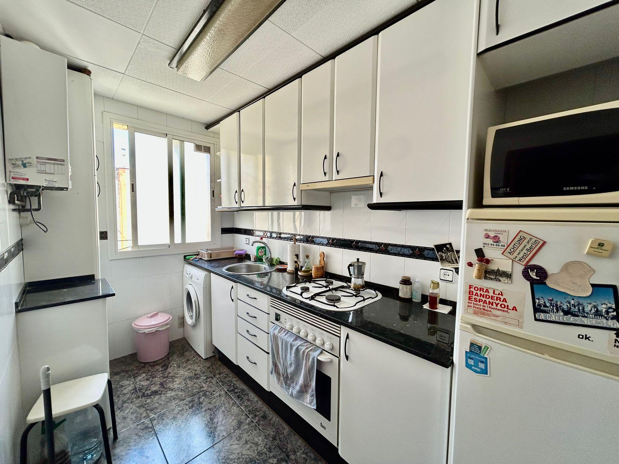 Imagen 2 Piso en venta en Esplugues De Llobregat / Junto parada de Tram Montesa