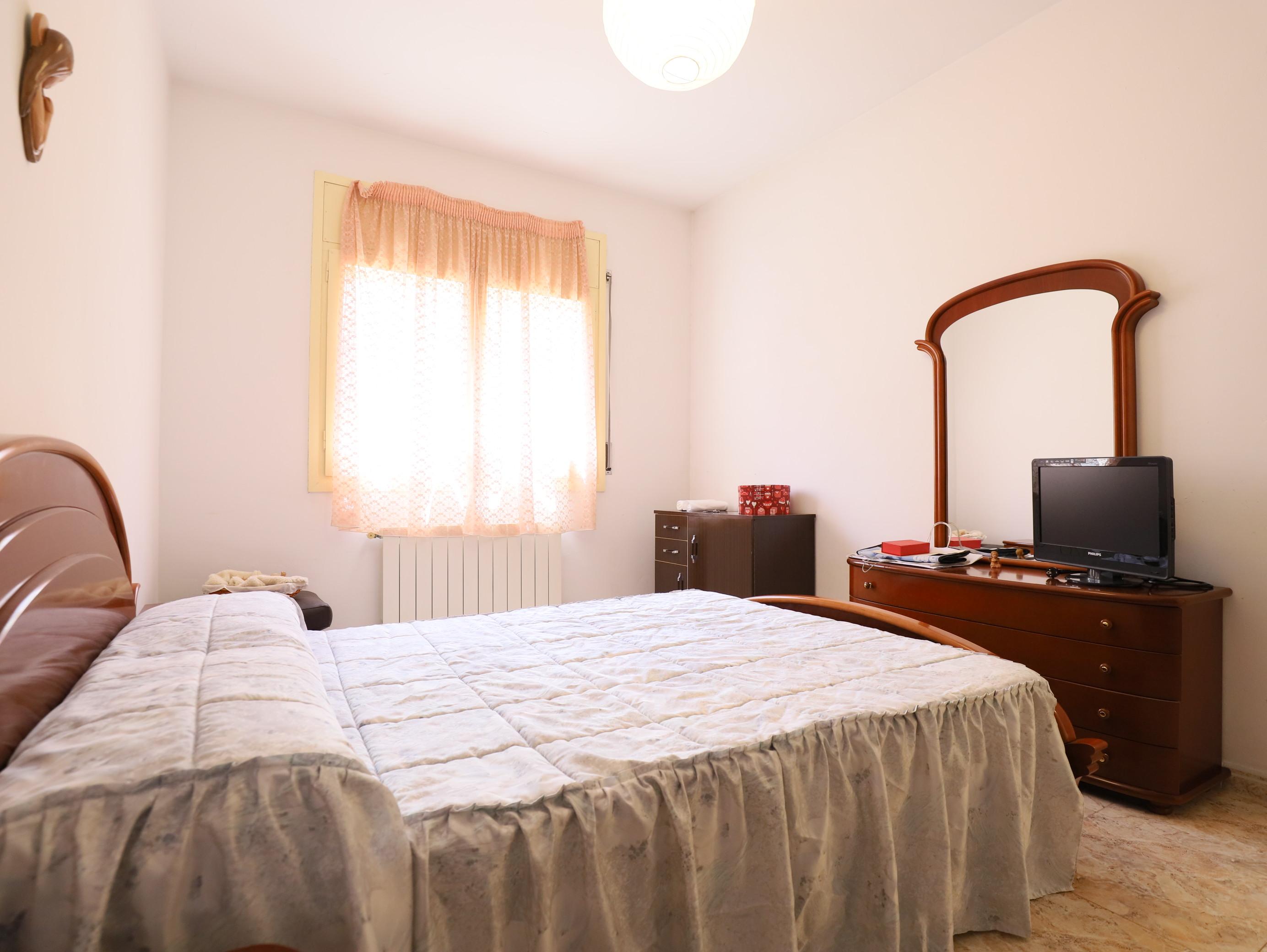 Imagen 10 Piso en venta en Esplugues De Llobregat / Cerca Mercadona