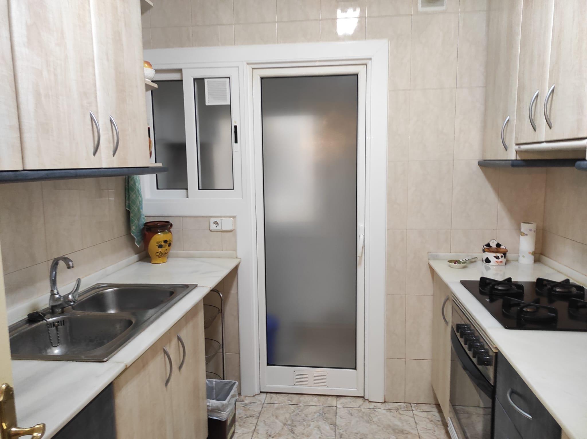 Imagen 14 Piso en venta en Esplugues De Llobregat / Cerca Mercadona