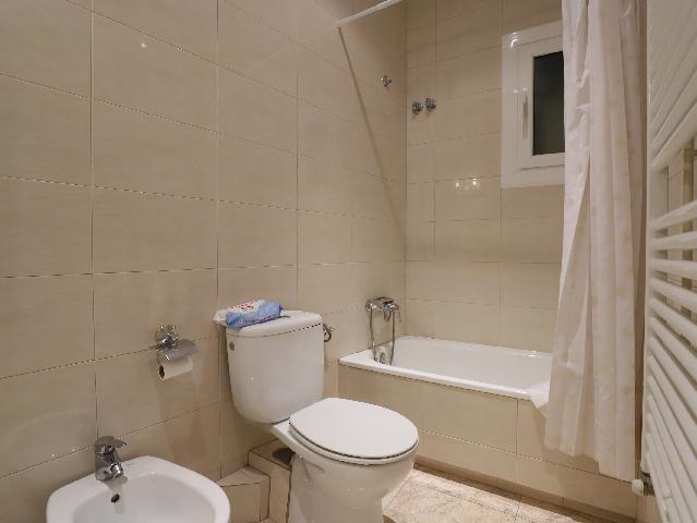 Imagen 27 Inmueble 303064 - Piso en venta en Esplugues De Llobregat / Cerca Mercadona