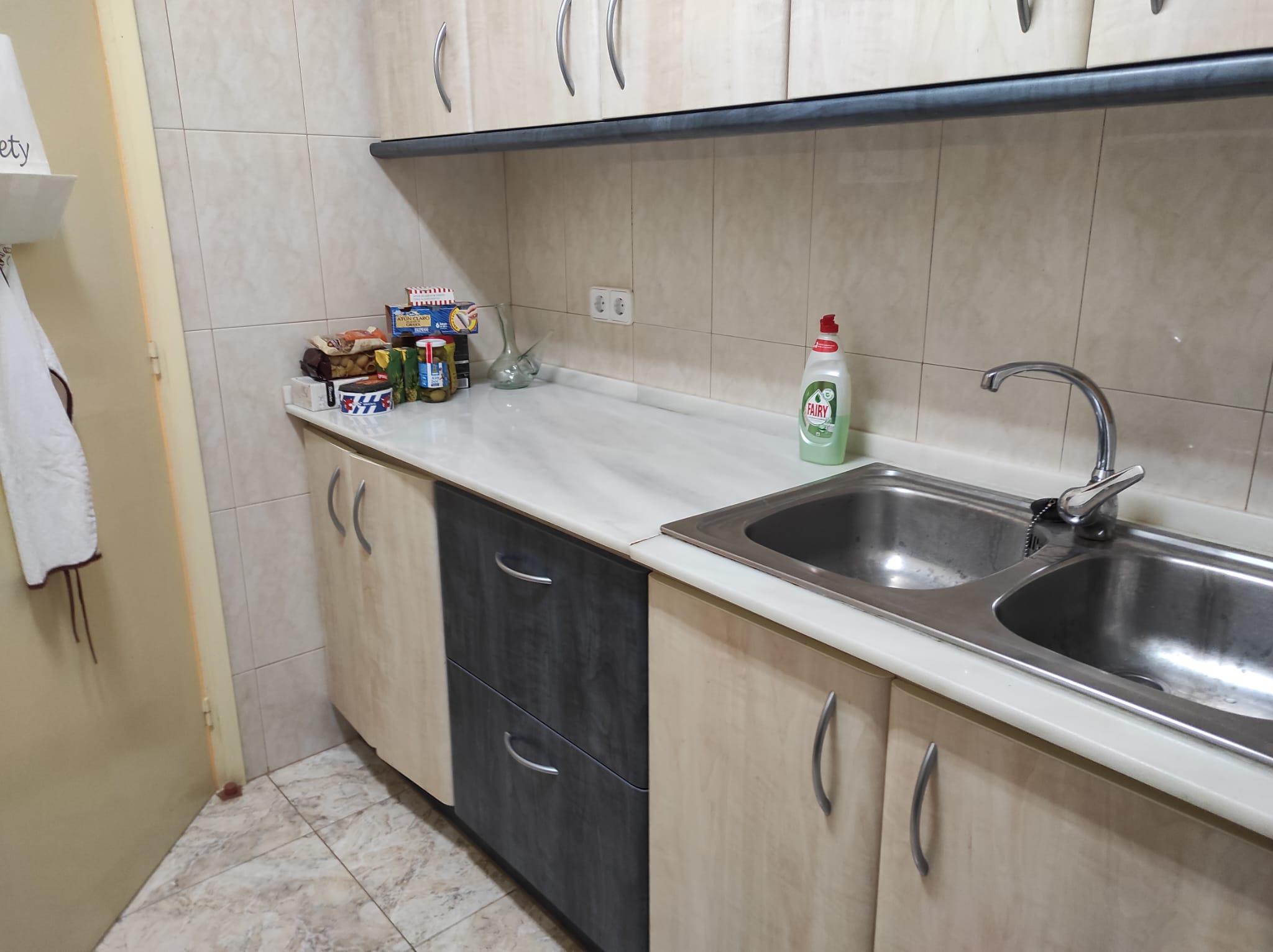 Imagen 17 Piso en venta en Esplugues De Llobregat / Cerca Mercadona