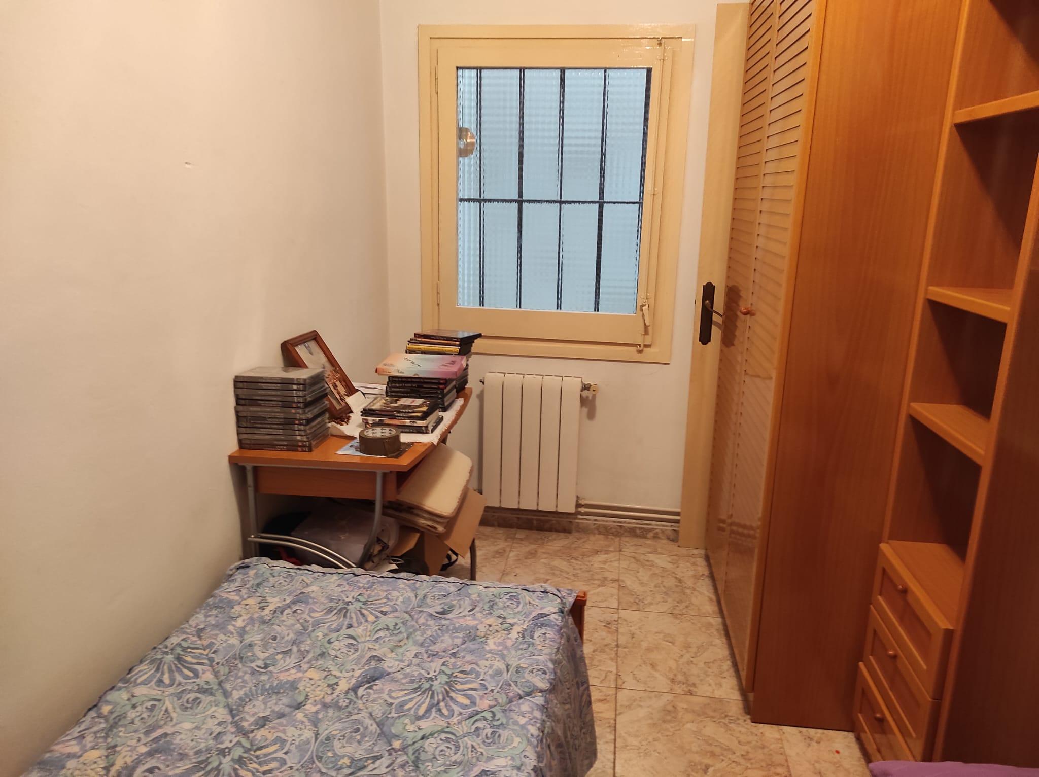 Imagen 40 Piso en venta en Esplugues De Llobregat / Cerca Mercadona