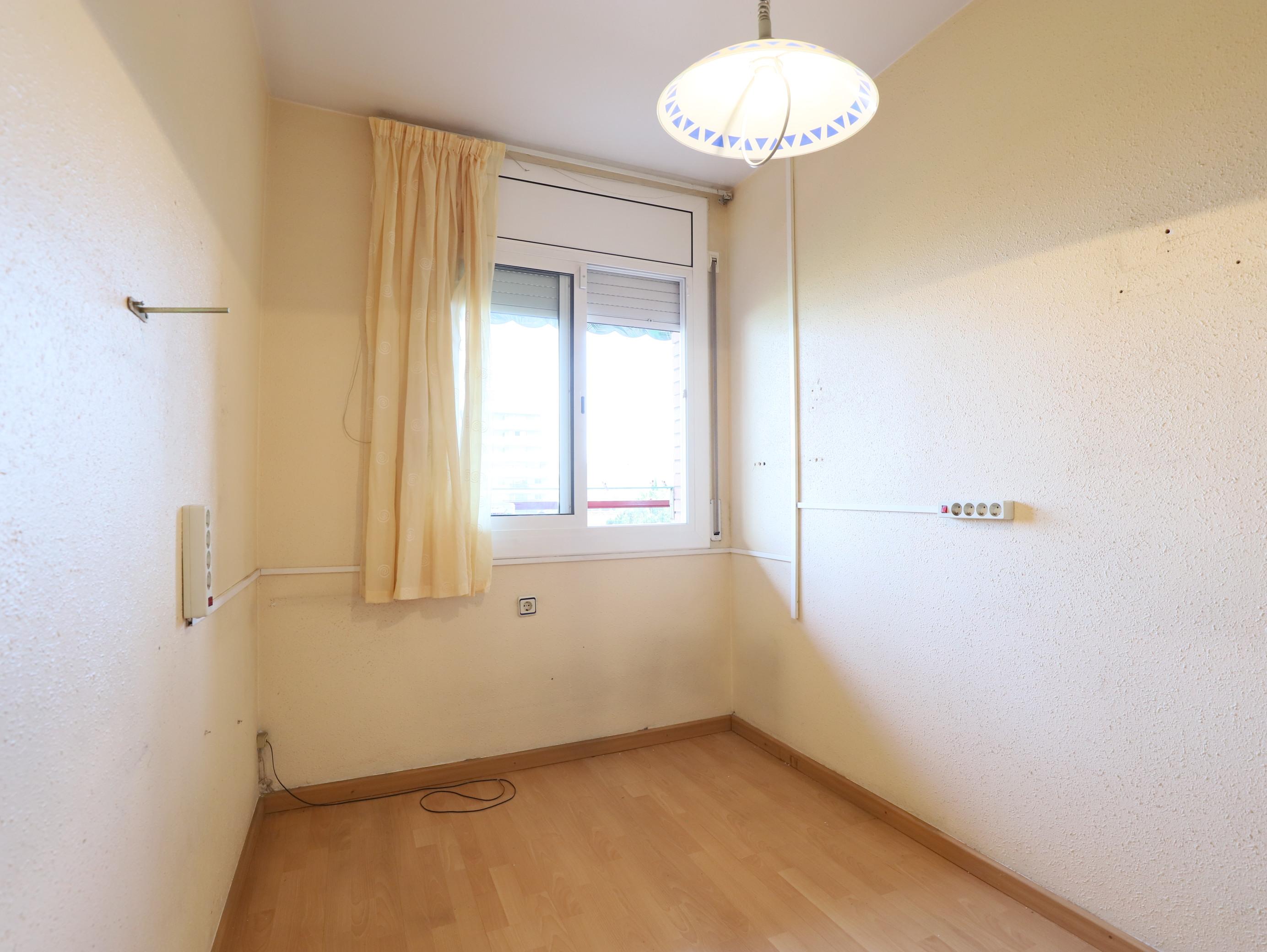 Imagen 35 Piso en alquiler en Esplugues De Llobregat / Junto plaza Mahatma Gandhi y escuela Folch I ...