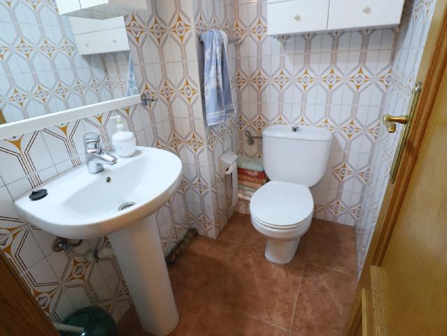 Imagen 32 Inmueble 303083 - Piso en alquiler en Esplugues De Llobregat / Junto plaza Mahatma Gandhi y escuela Folch I ...