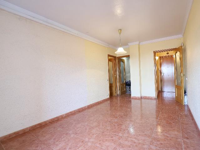 Imagen 10 Inmueble 303083 - Piso en alquiler en Esplugues De Llobregat / Junto plaza Mahatma Gandhi y escuela Folch I ...
