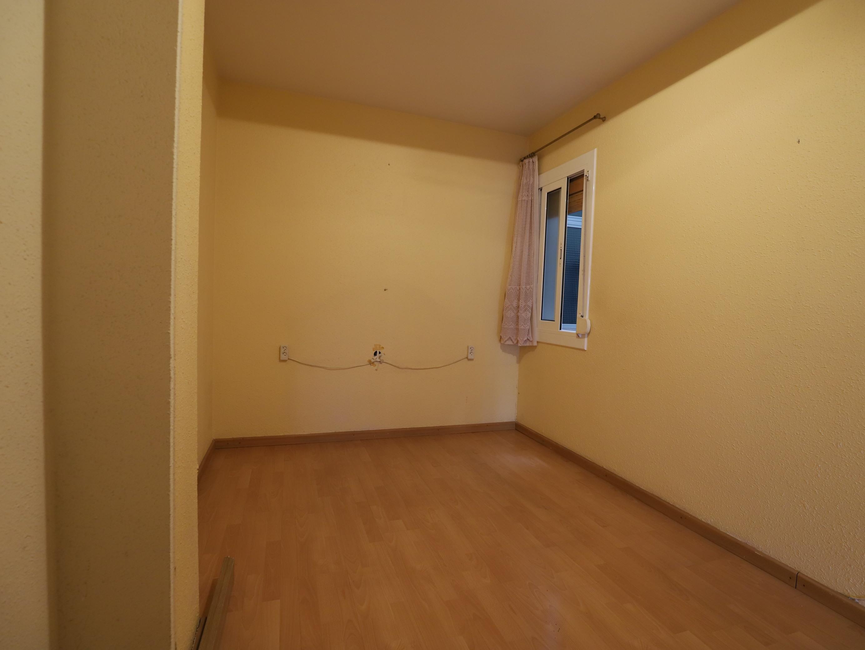 Imagen 26 Piso en alquiler en Esplugues De Llobregat / Junto plaza Mahatma Gandhi y escuela Folch I ...