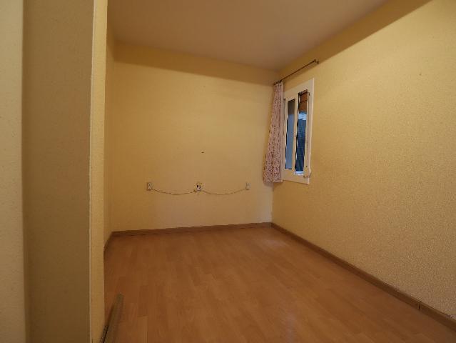 Imagen 26 Inmueble 303083 - Piso en alquiler en Esplugues De Llobregat / Junto plaza Mahatma Gandhi y escuela Folch I ...